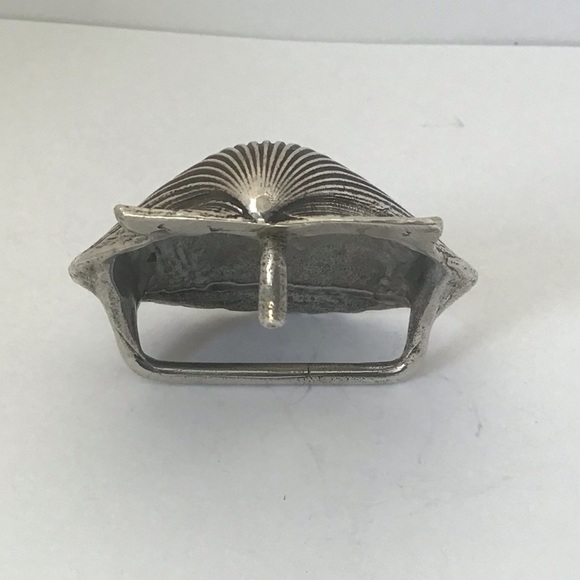 SOLD —- Handmade artisan 53.3g sterling silver scallop shell belt buckle - Picture 7 of 9